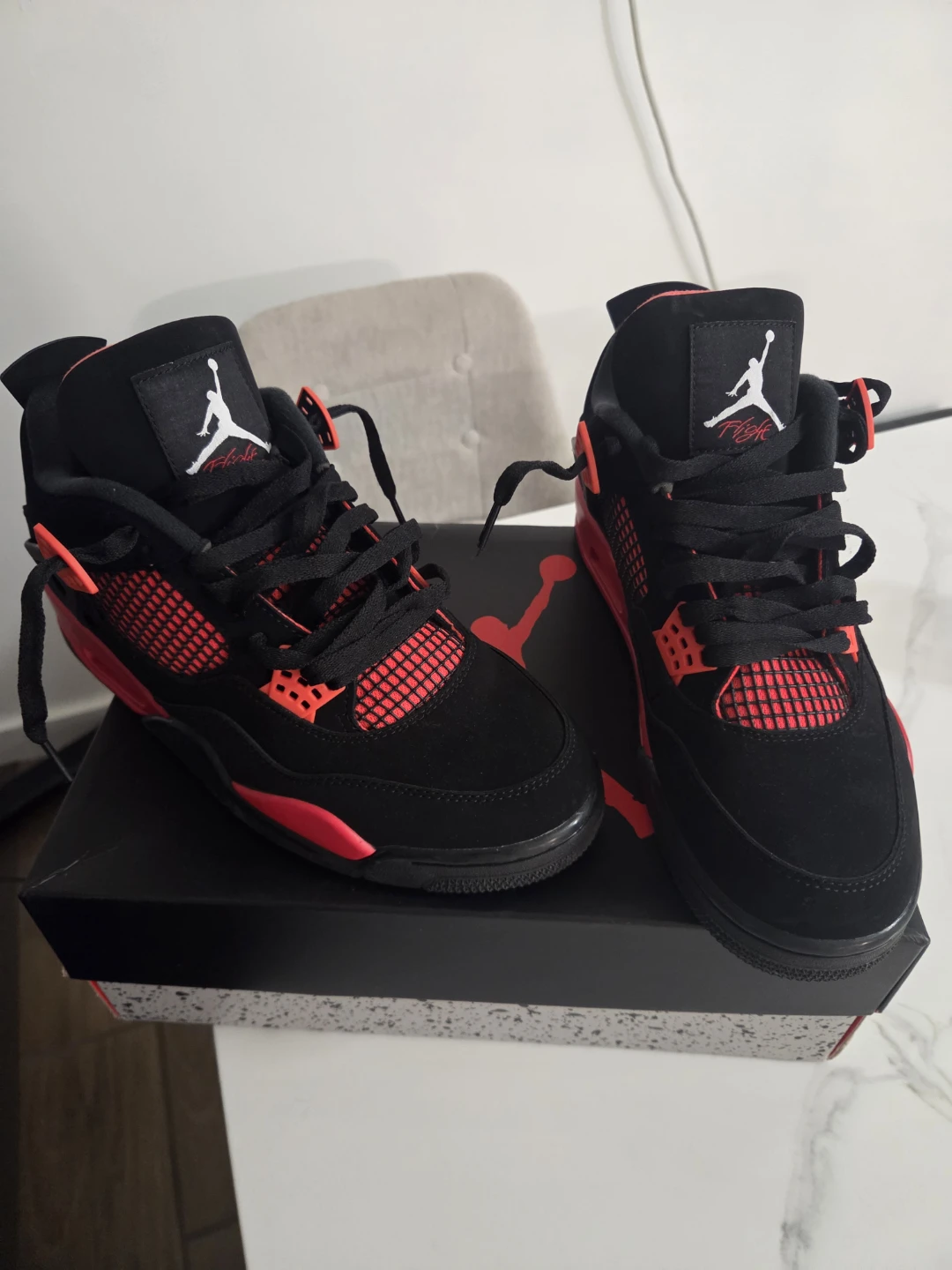 Air Jordan 4 Retro "Red Thunder" Men's Size 10 - photo 5