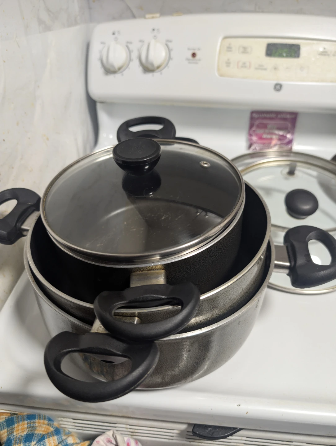 Moving sale - Cookware Set with Lids