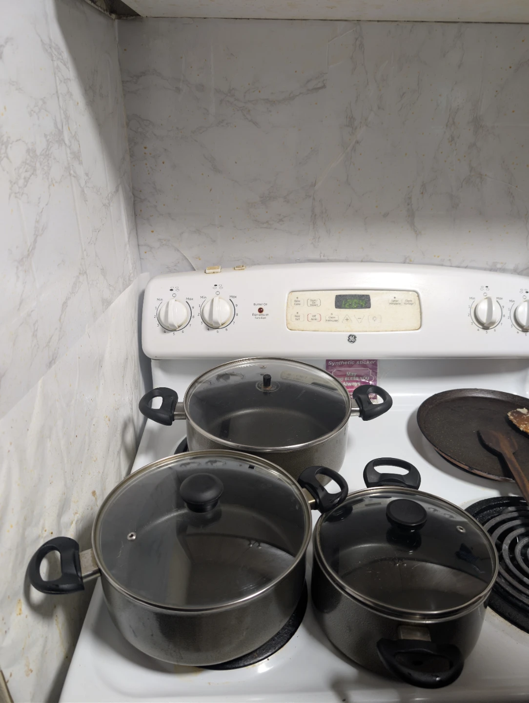 Moving sale - Cookware Set with Lids - photo 4