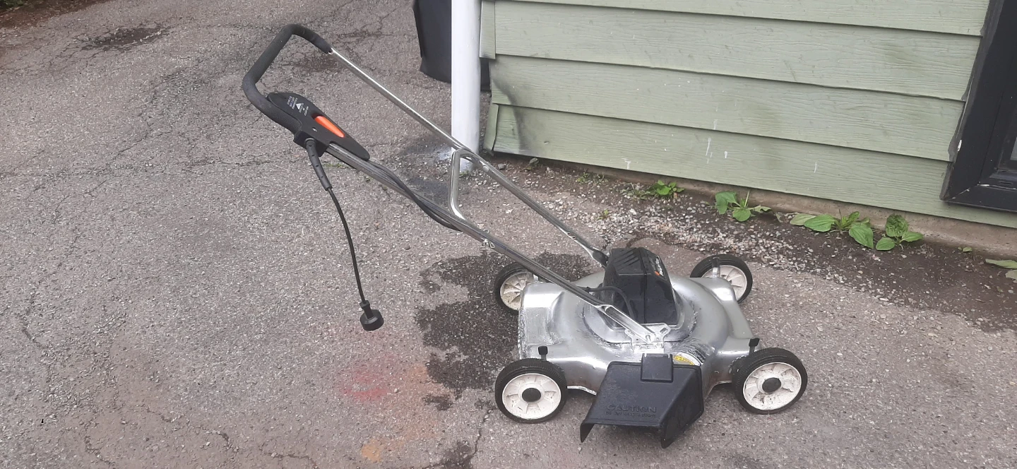 Black & Decker Power Plus Compact Electric Mower