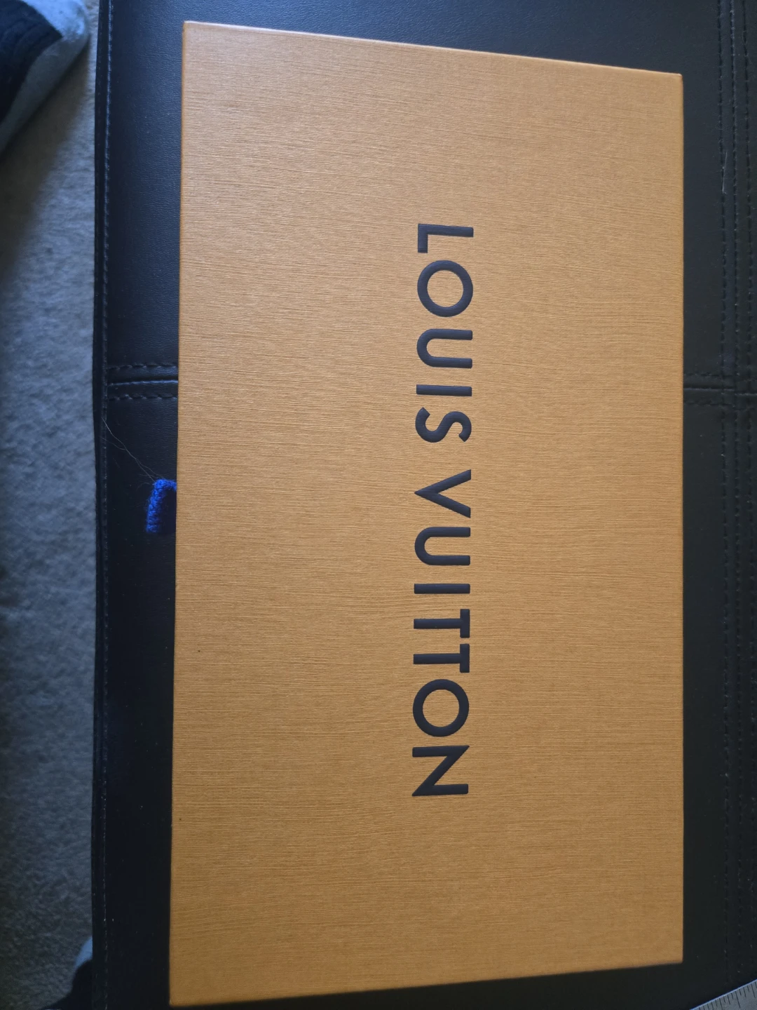Louis Vuitton Box 9" 3/4 x 5" 3/8 x 2"