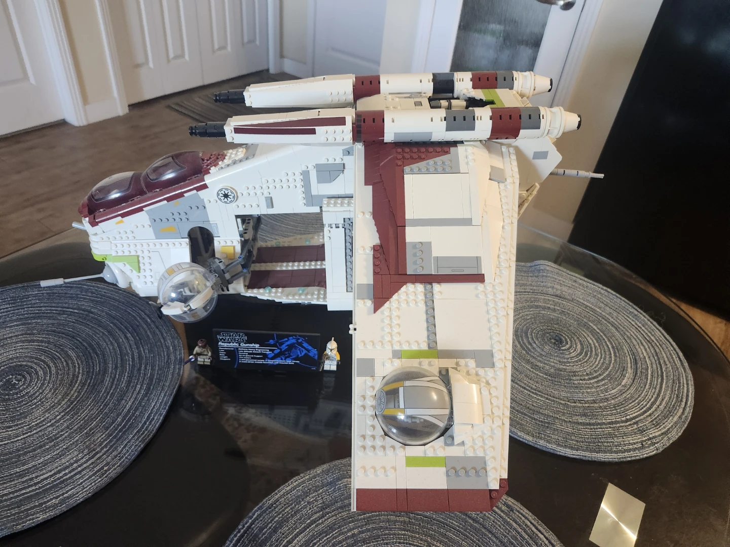 LEGO Ucs Star Wars Republic Gunship set# 75309-1