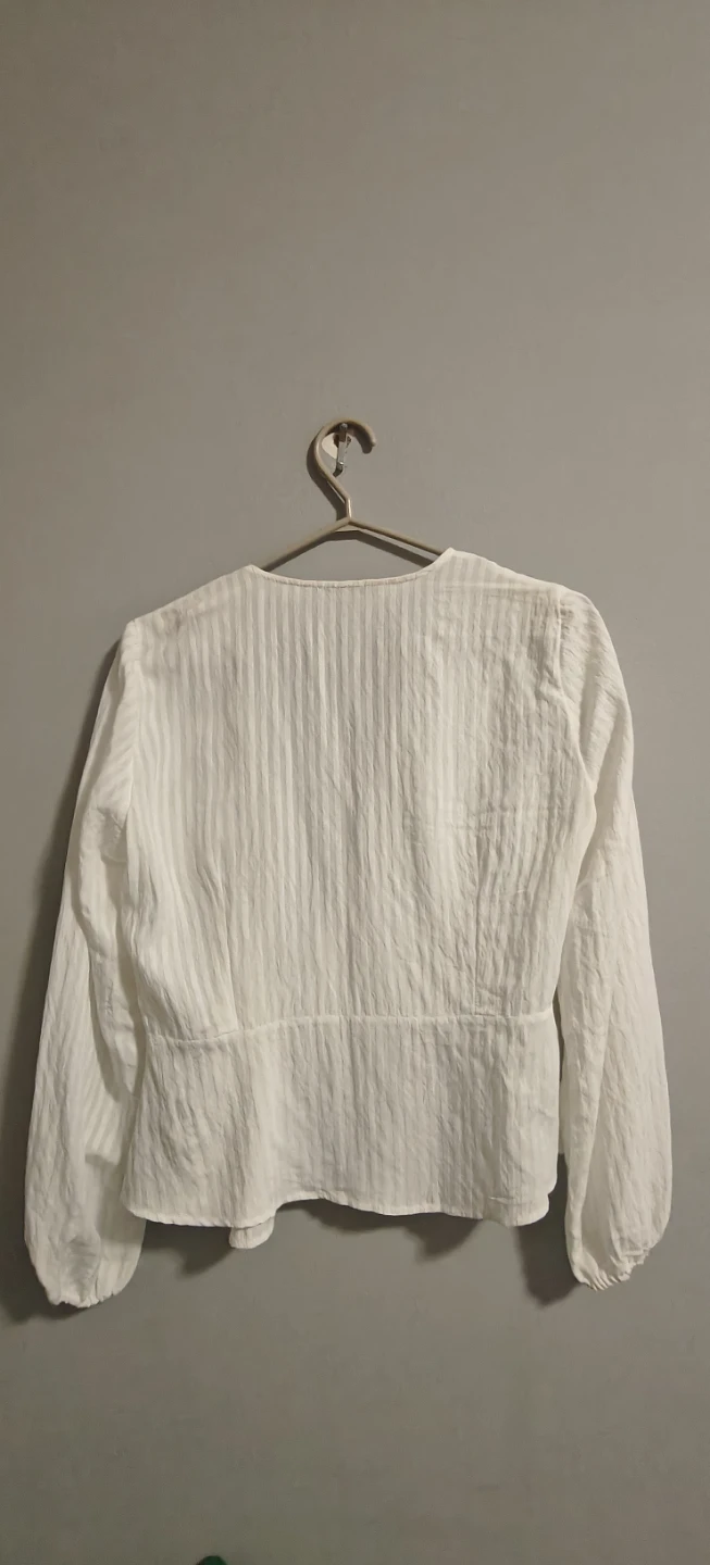 White Textured Wrap Blouse - photo 2