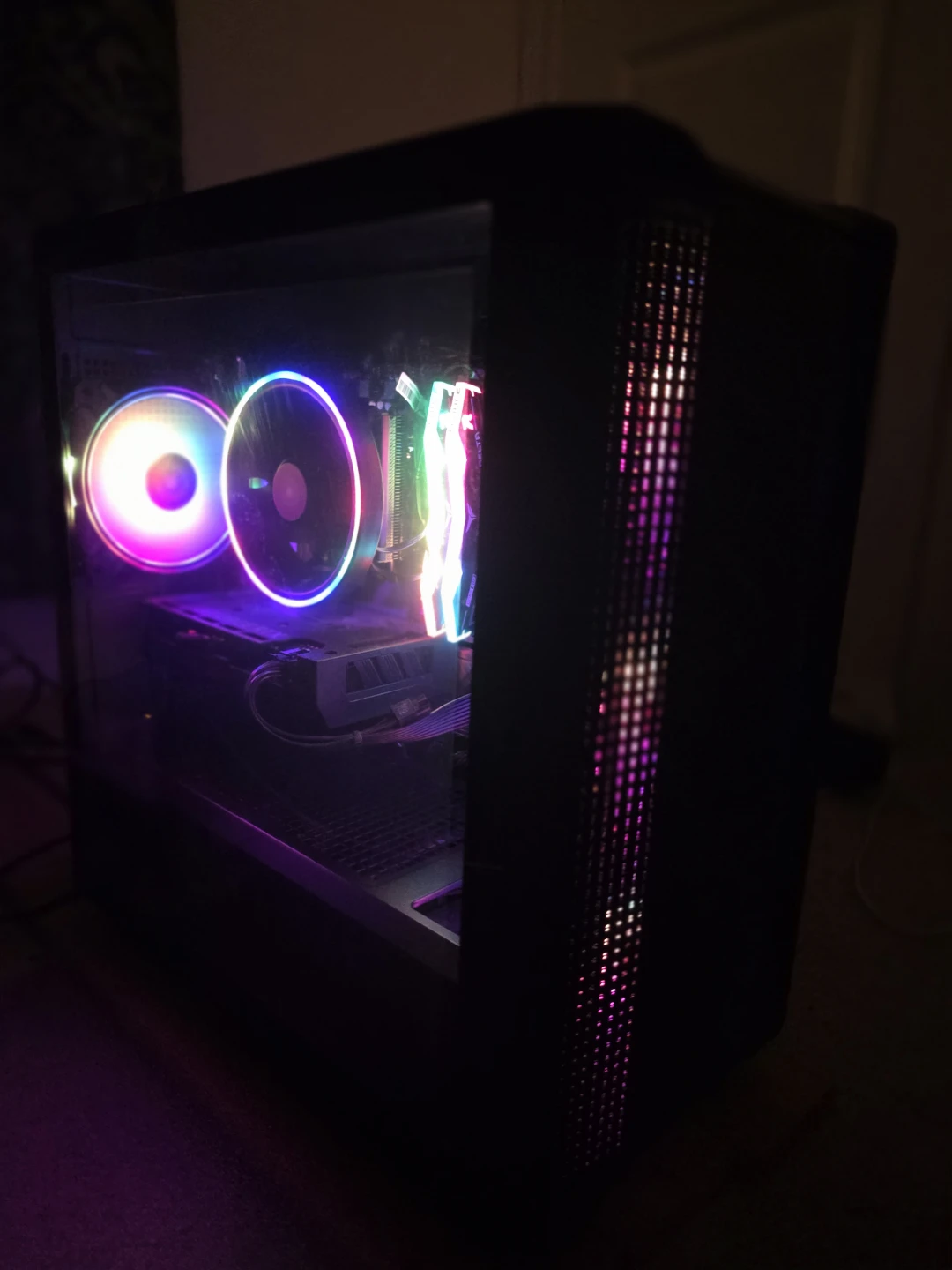 High-End Gaming PC - RTX 4060, Ryzen 7 7700, 32GB DDR5 RAM - photo 4