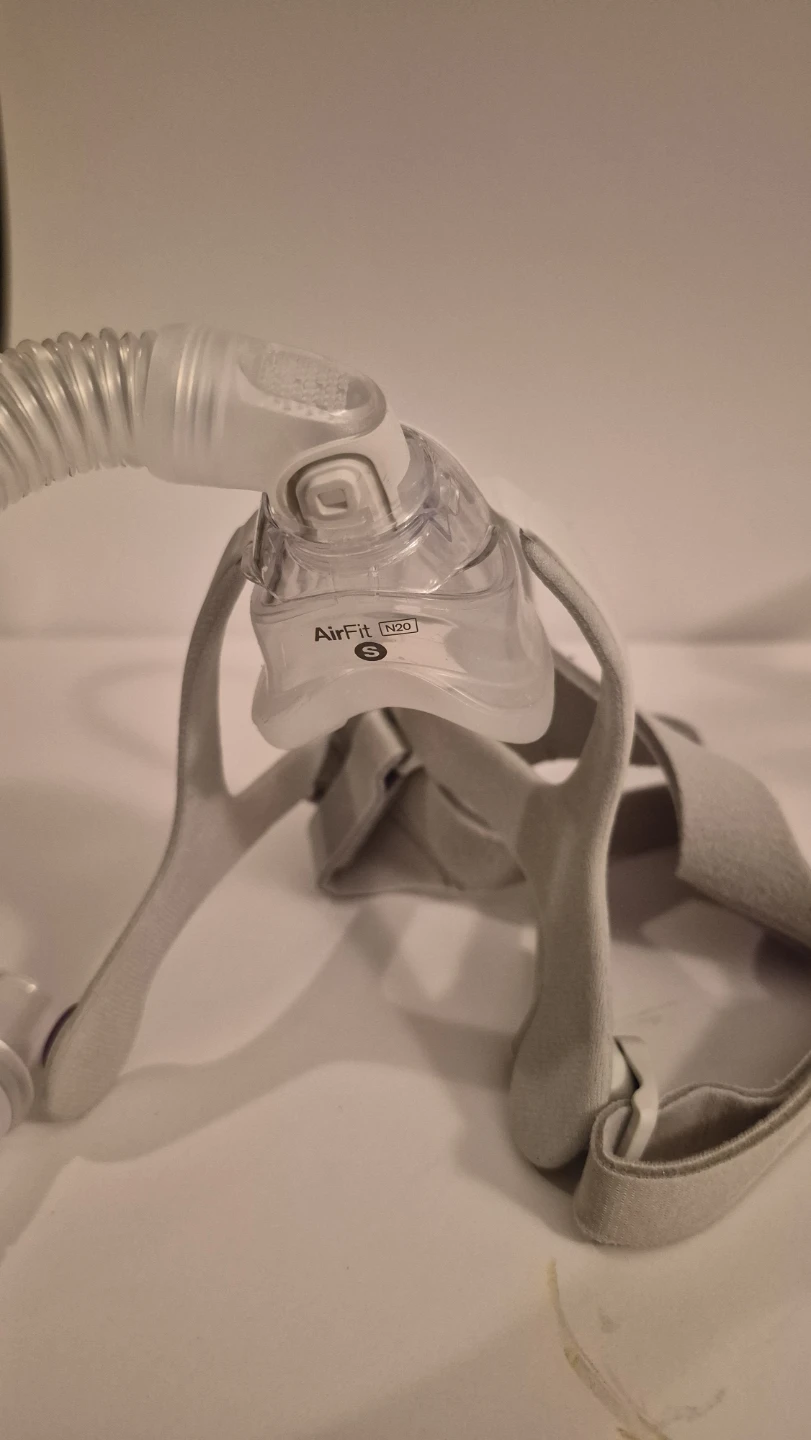 ResMed Airsense 10 elite  humidifier, mask, hose - photo 2