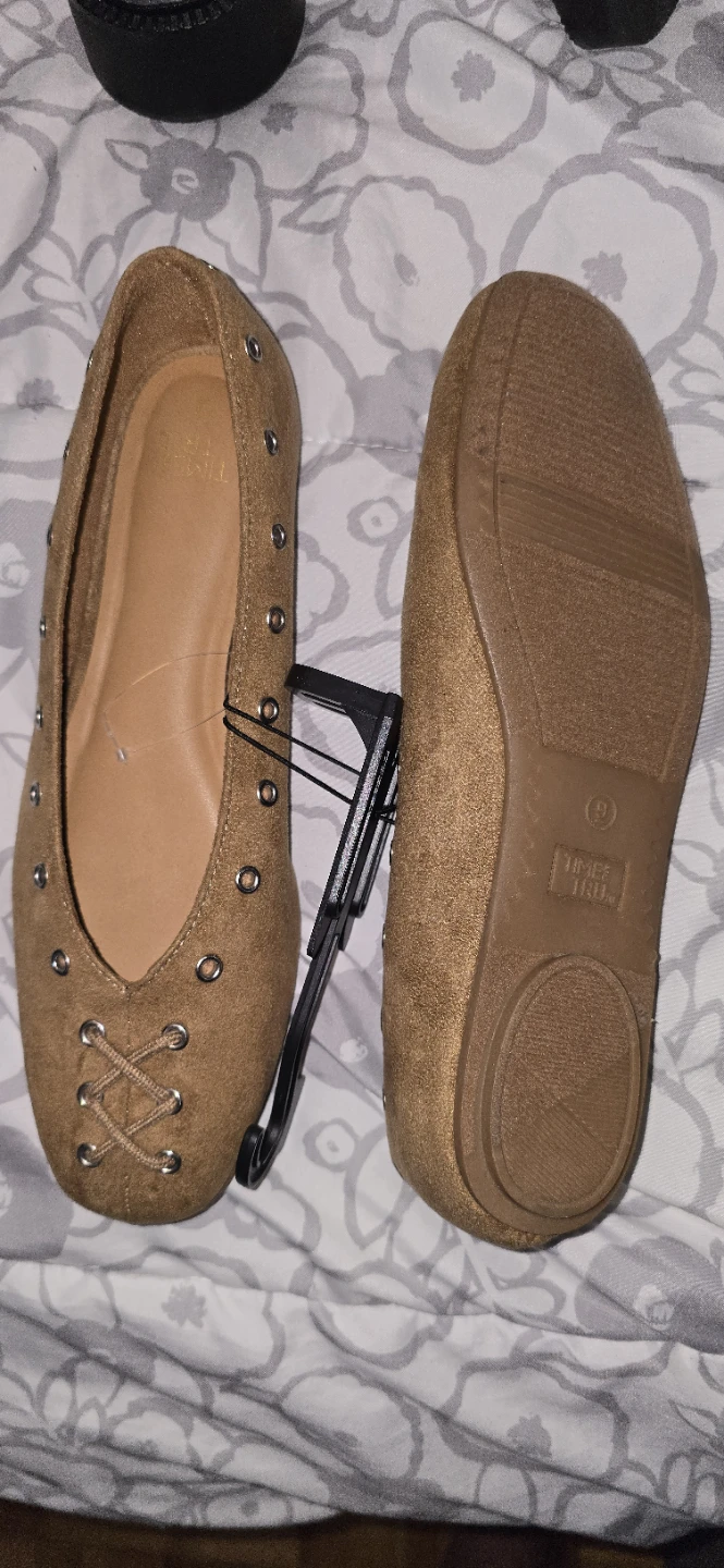 Time and Tru Women's Brown Suede Lace-Up Flats