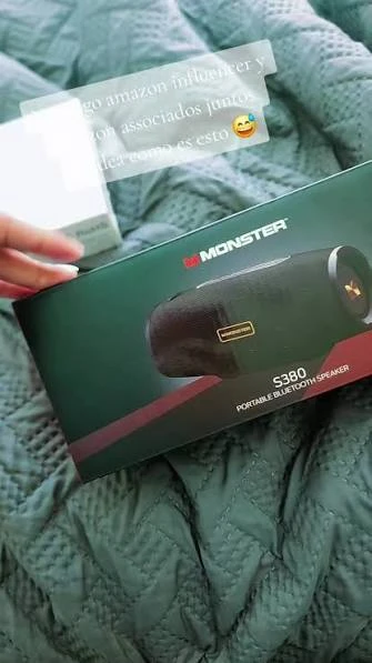 NEW Monster Outdoor 20 hour bluetooth speaker $150 retail