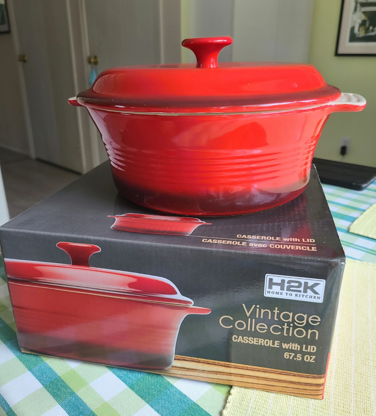 Vintage collection Casserole with lid 2L/67.5 oz