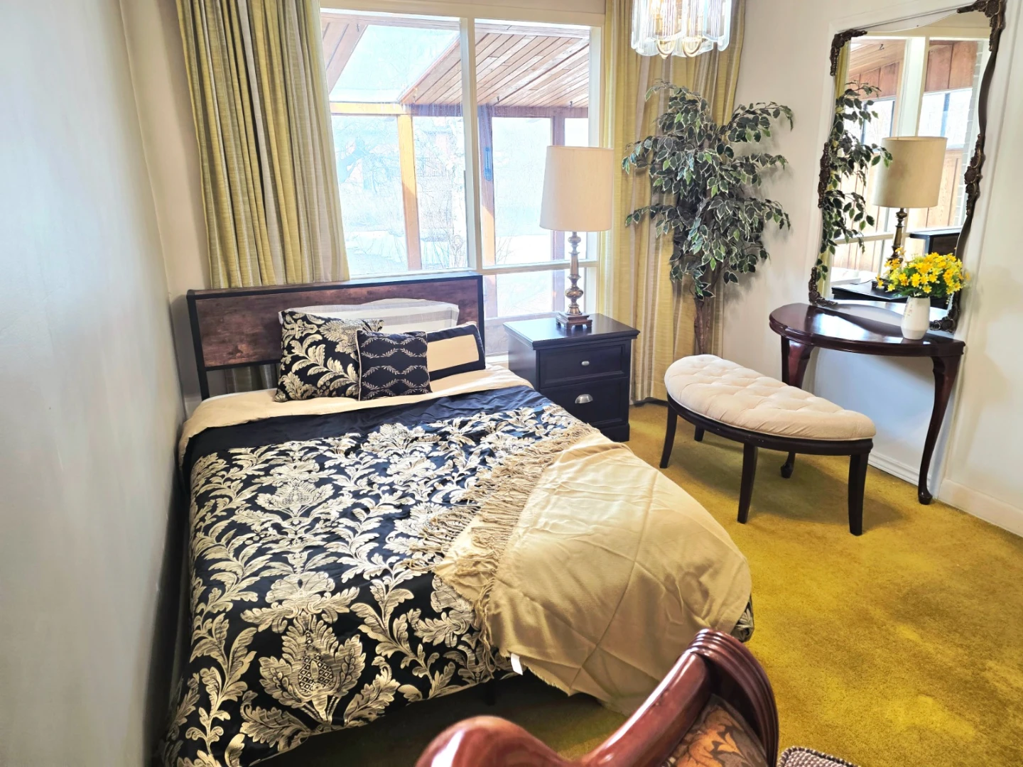 1 Bed 1 Bath Room only