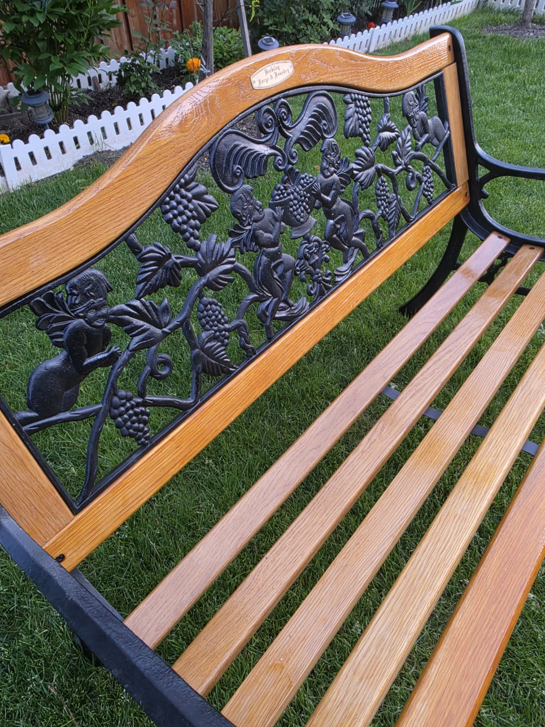 Berkeley Forge & Foundry Garden Bench