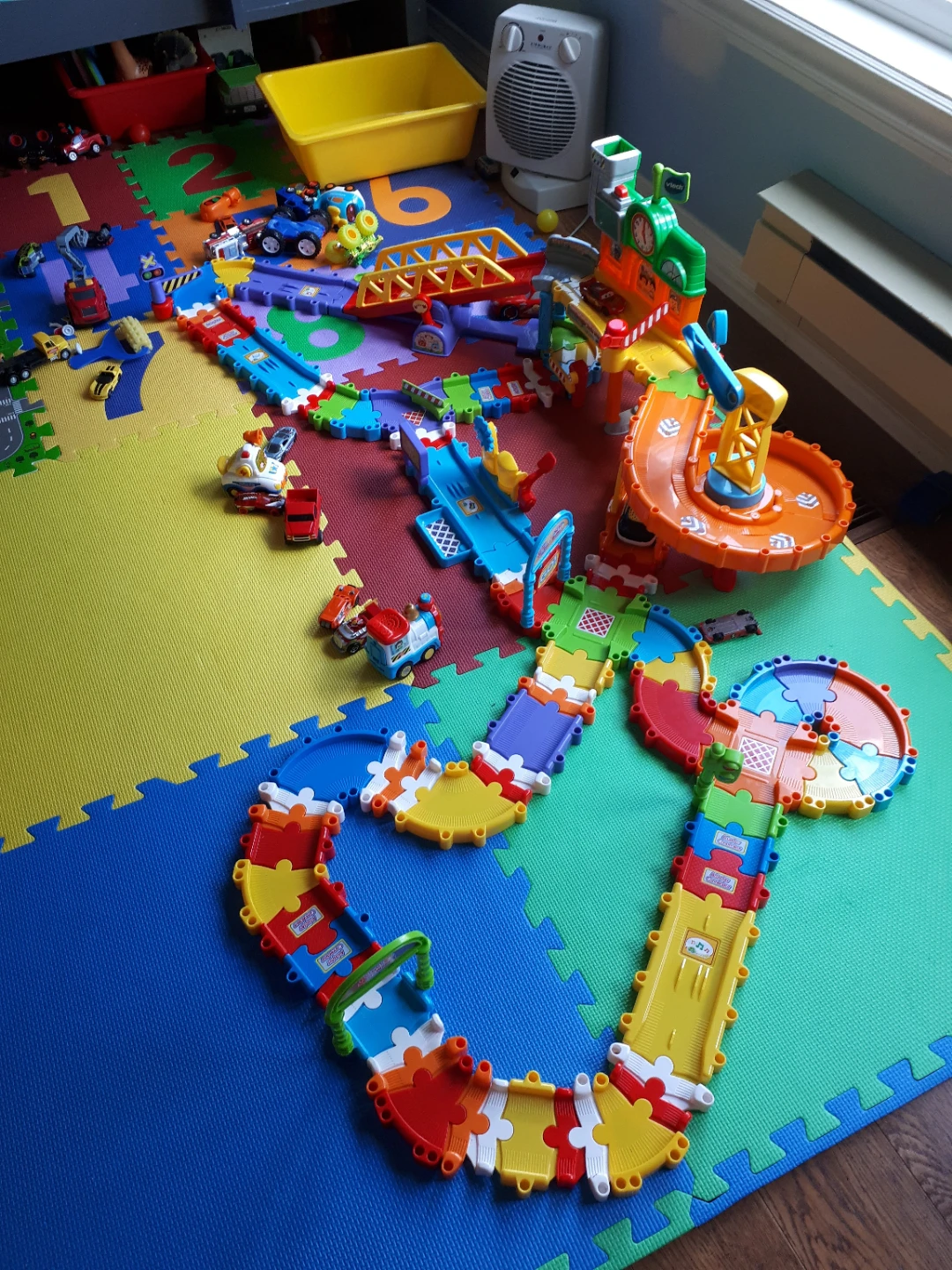 VTech Go! Go! Smart Wheels Track Set ⚽