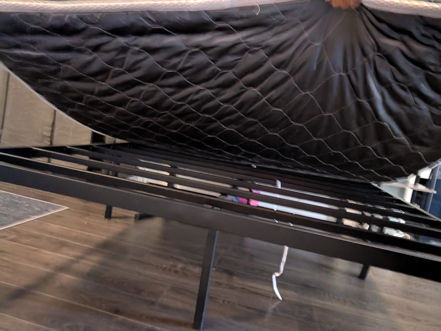 Double/full Mattress with frame - photo 3