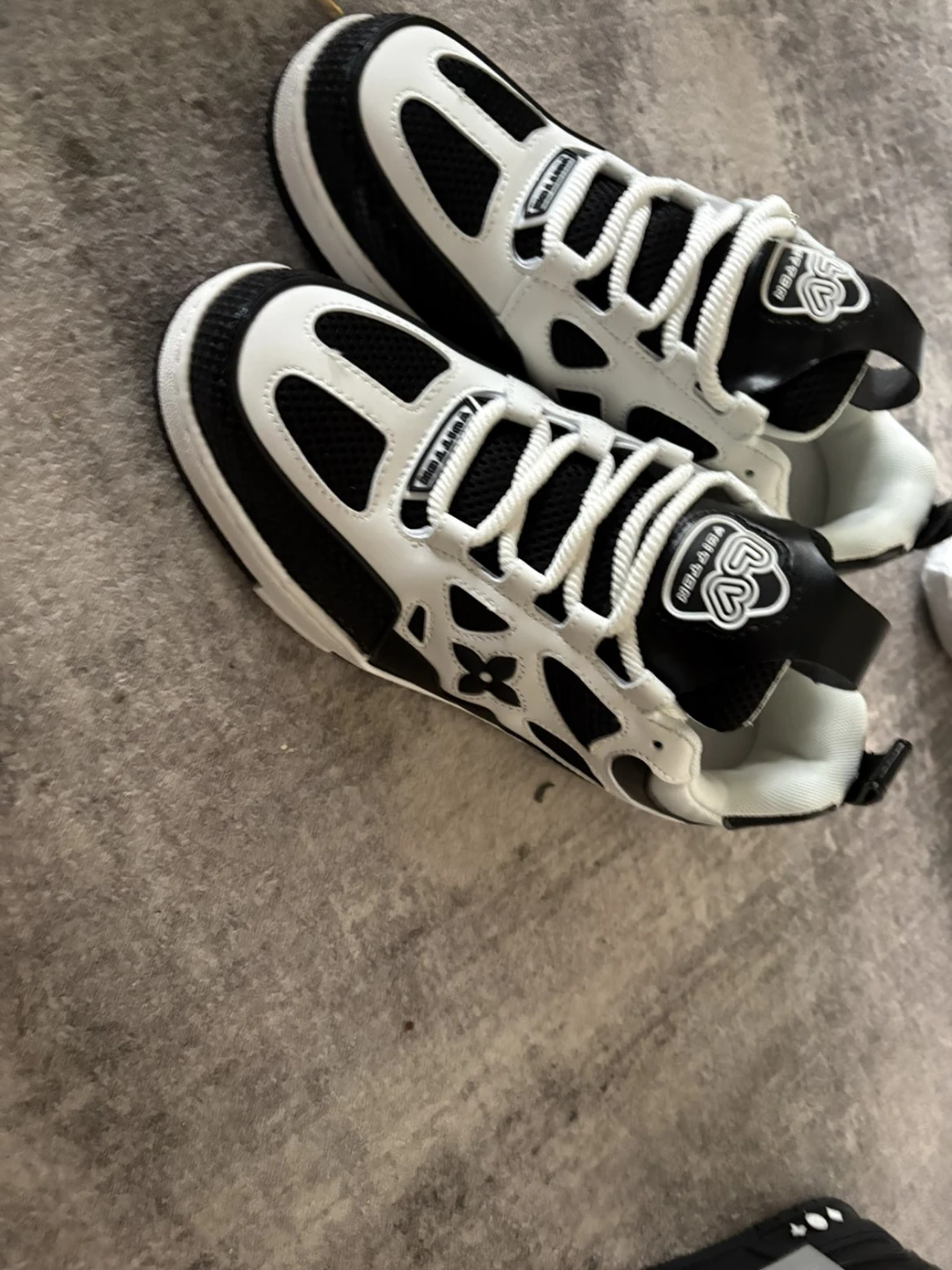 Lv skates