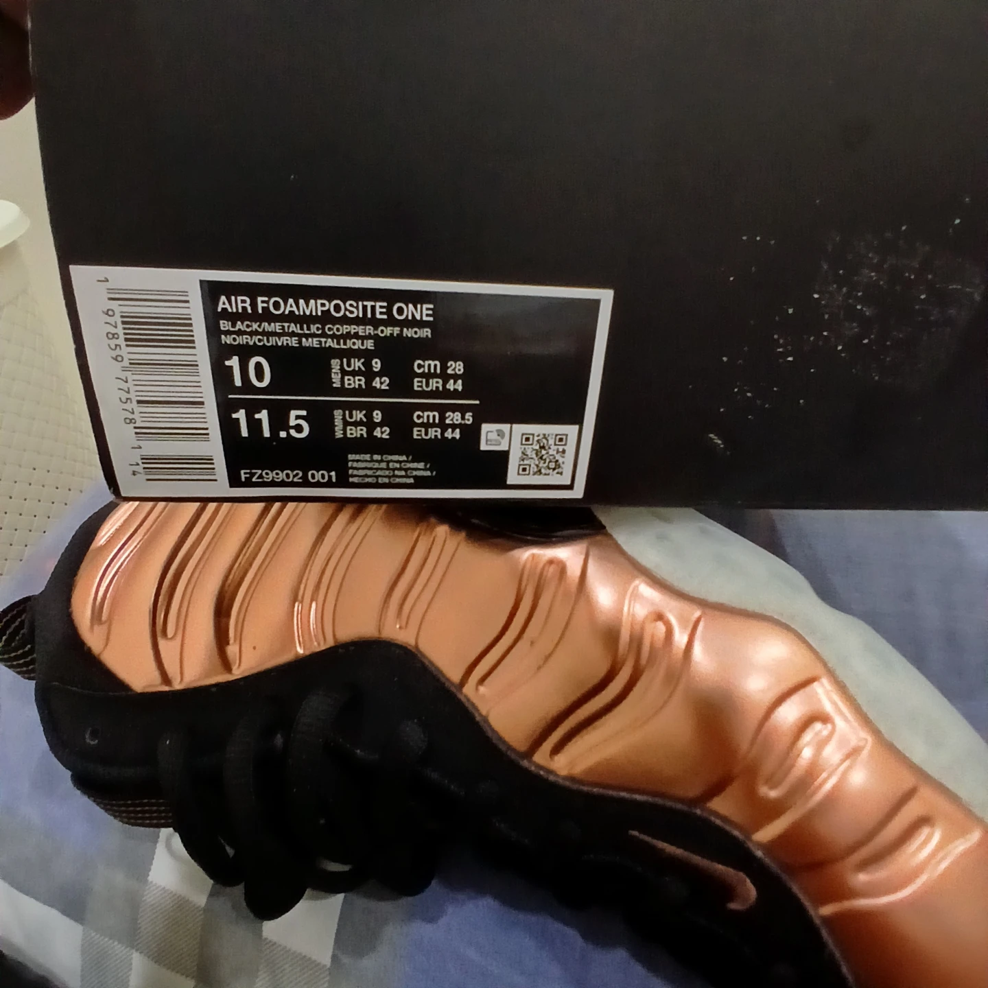 Nike Air Foamposite One Black/Metallic Copper Size 10 - photo 3