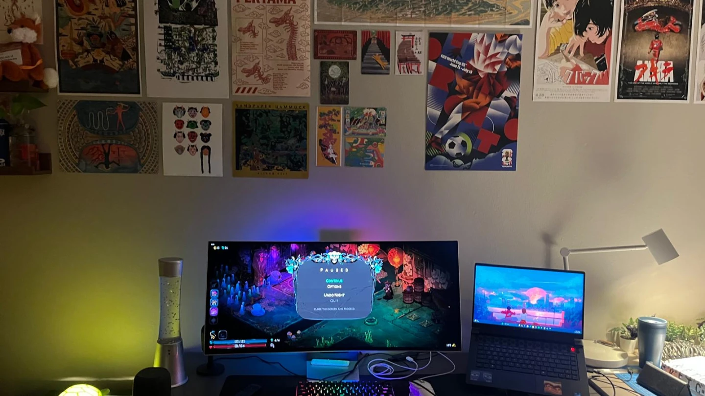 Samsung 34" Odyssey G8 Ultrawide Curved Monitor - photo 4