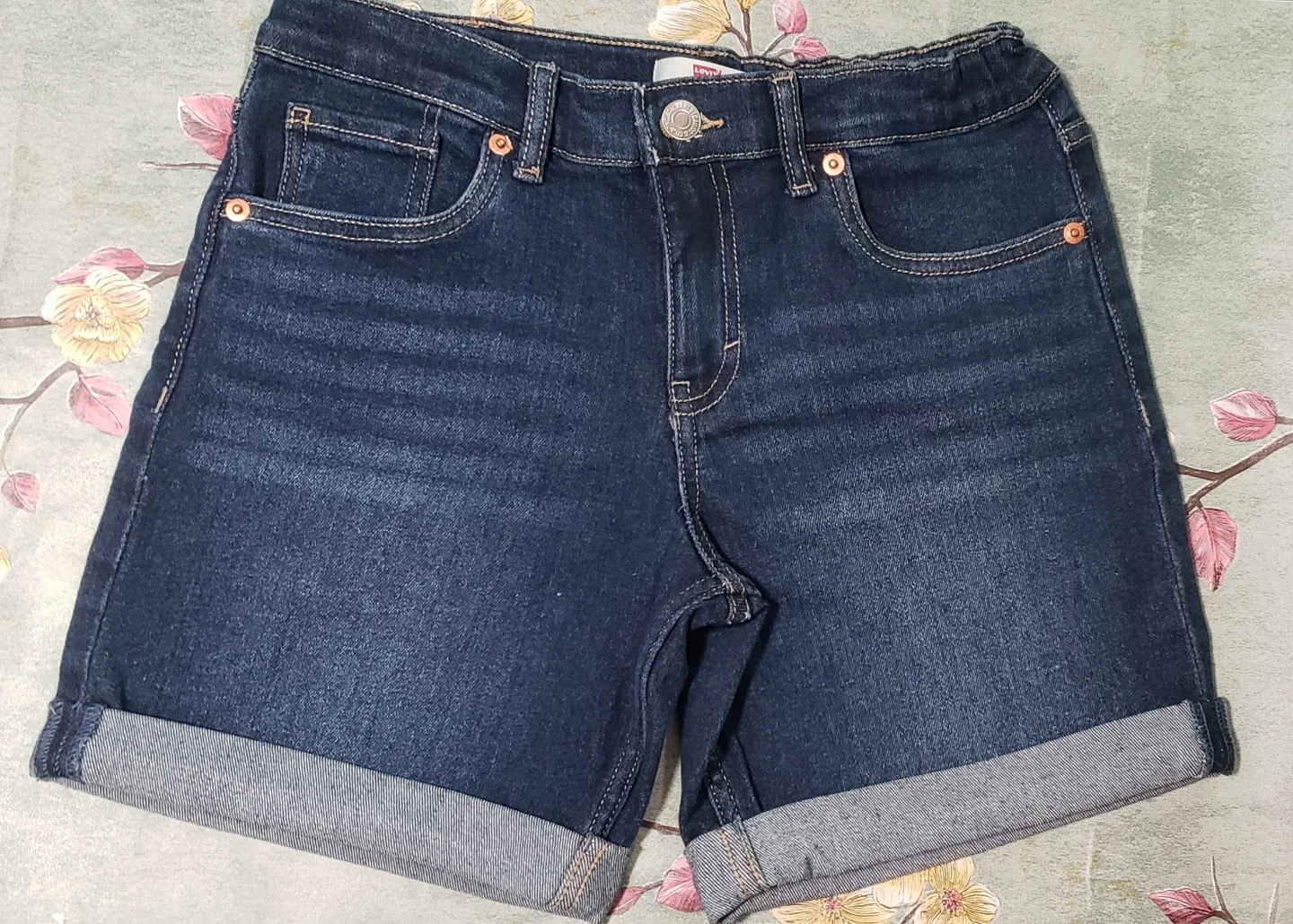 Brand new Levi's Strauss & Co Women's Shorts