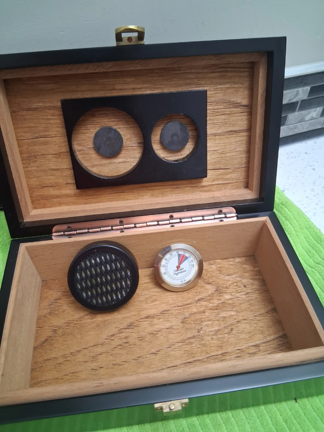 CIGAR BOX: Don Salvador Humidor with Hygrometer - photo 3
