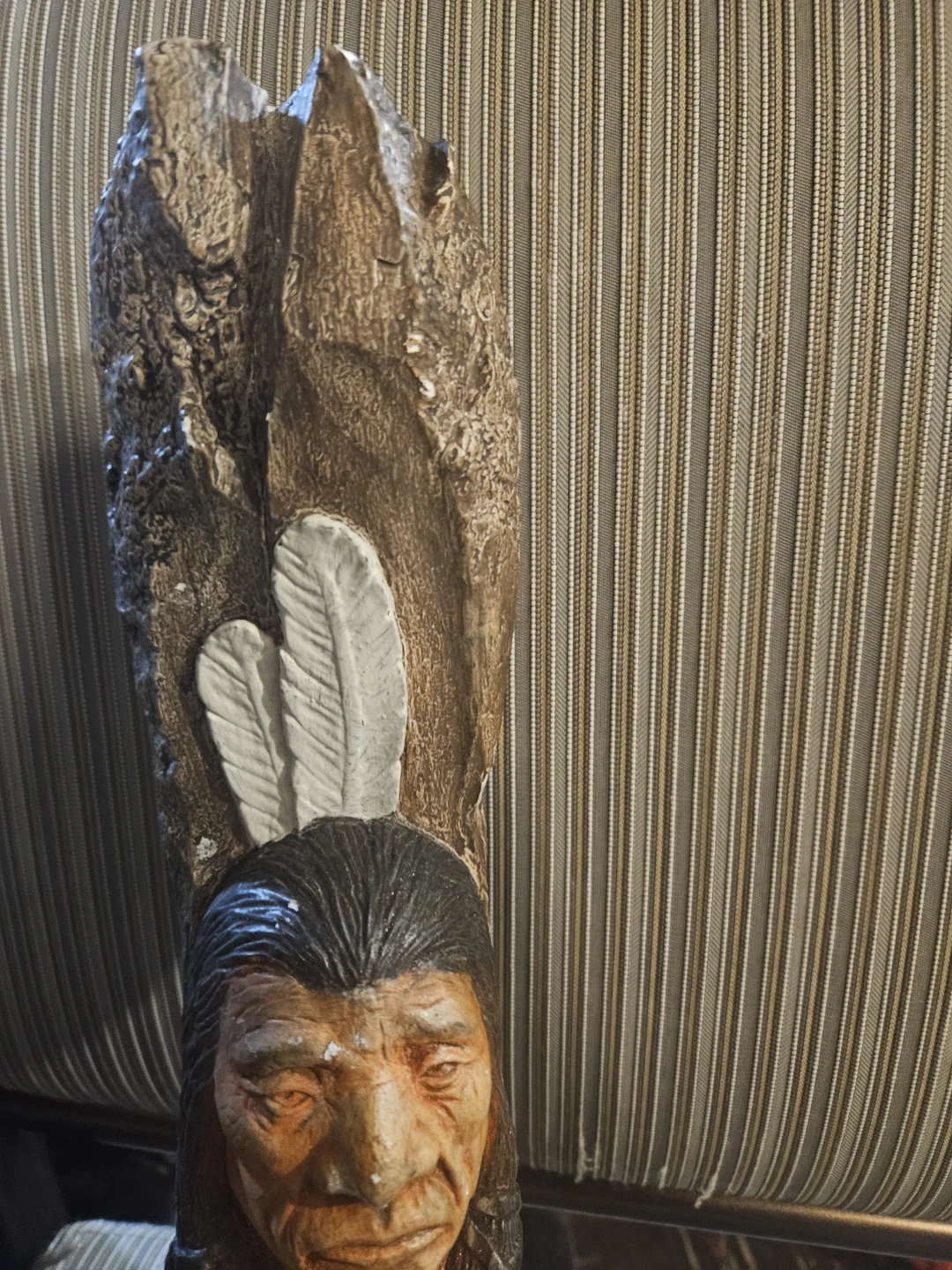 Carved wooden Indigenous figure - photo 5