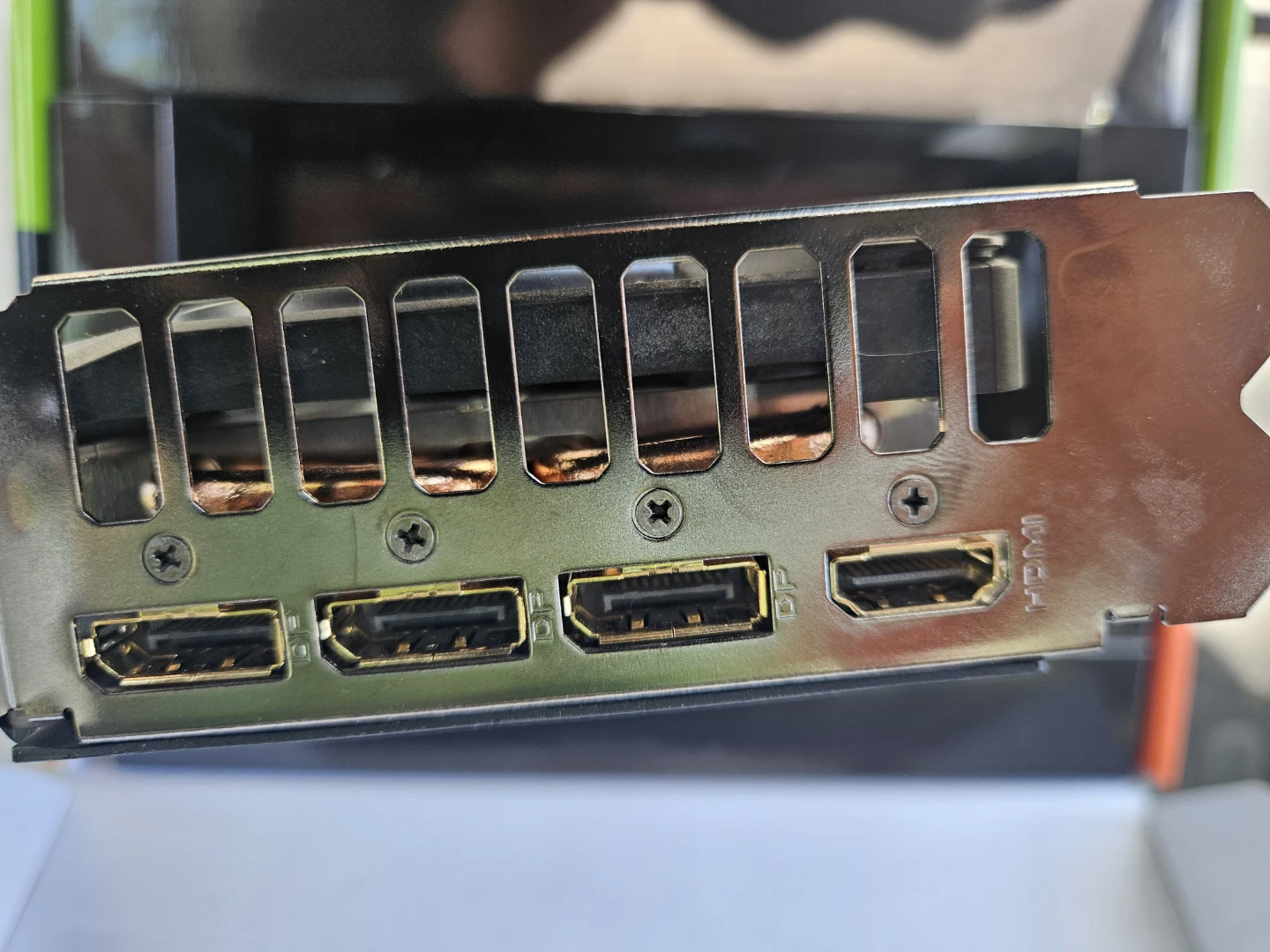 Gigabyte GeForce RTX 5060 OC 8GB Graphics Card - photo 4