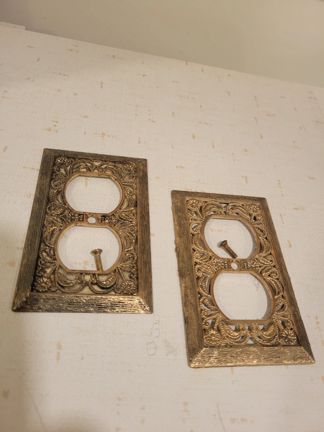 Four Mid Century Ornate Gold-Tone Outlet Covers - photo 4