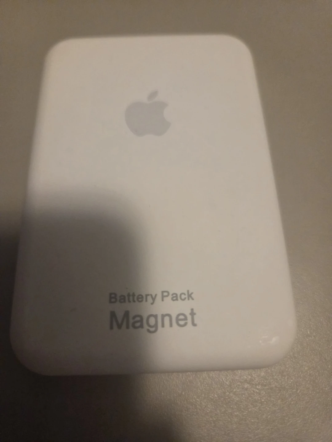 Apple MagSafe Battery Pack - photo 4