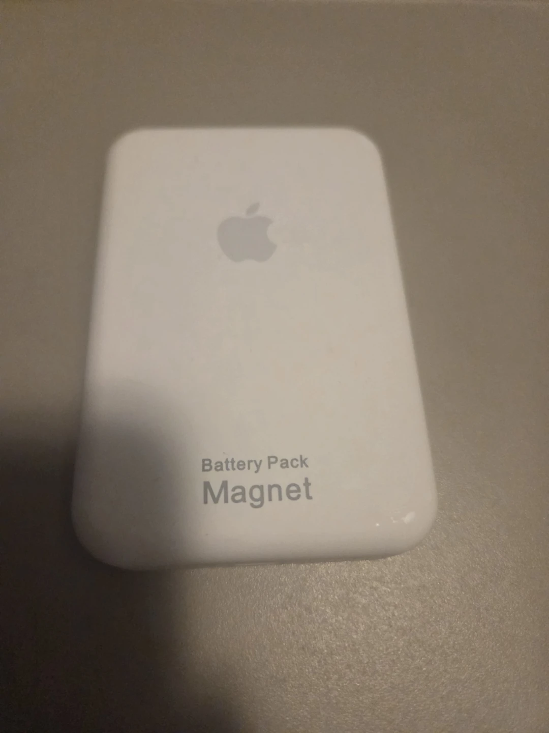 Apple MagSafe Battery Pack - photo 5