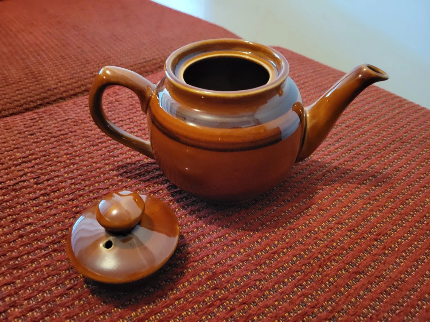 Retro Mid-Century Style Brown Stoneware Teapot with Lid - photo 2