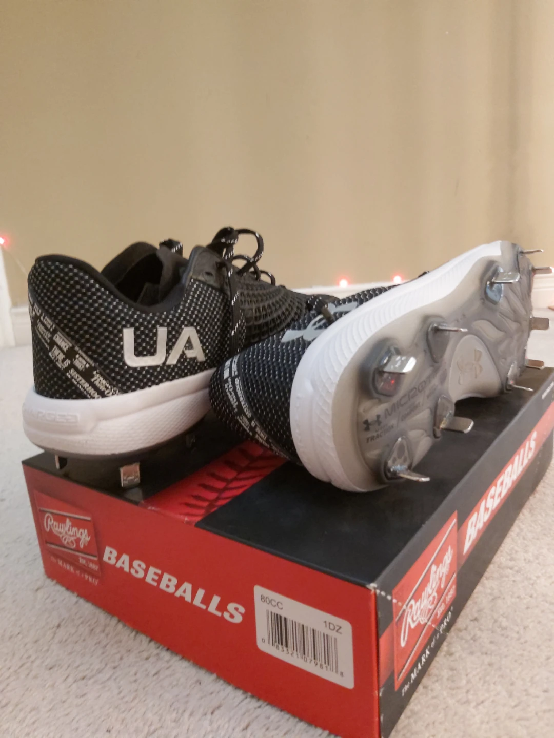 NEW Women's Size 10 Under Armour Softball Cleats - photo 3
