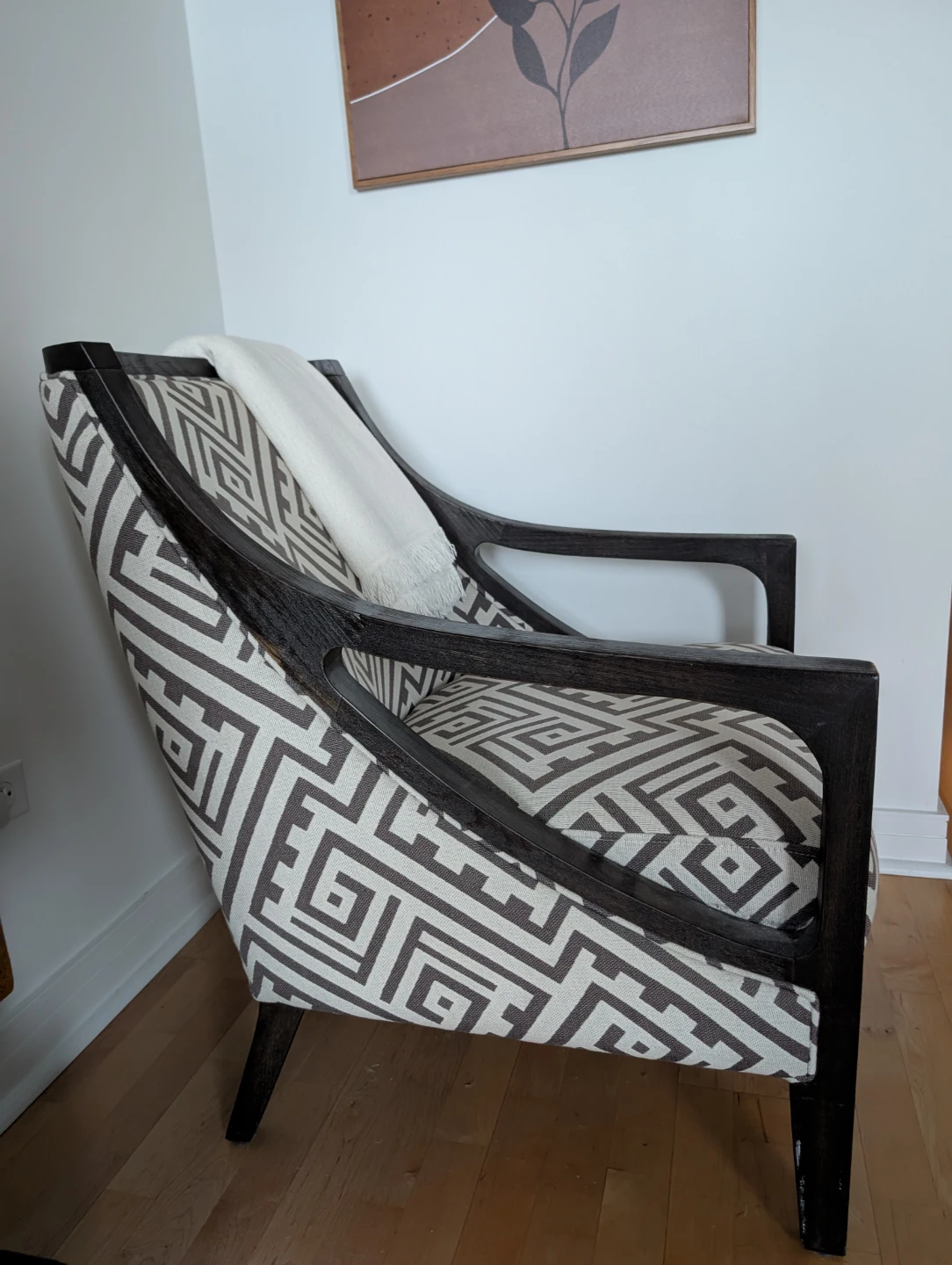 Contemporary Accent Chair - photo 4