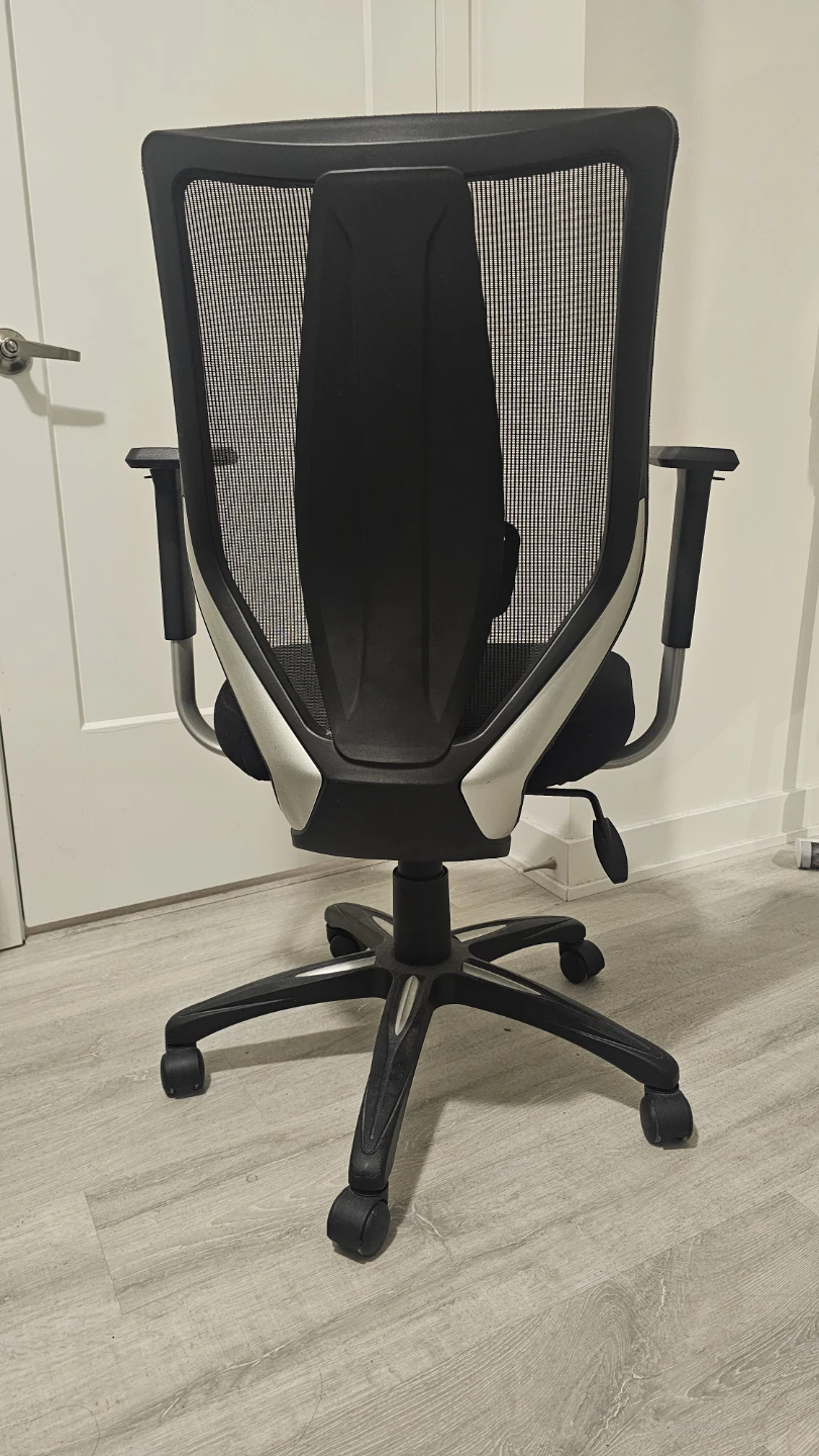 Black Office Chair with Wheels - photo 4