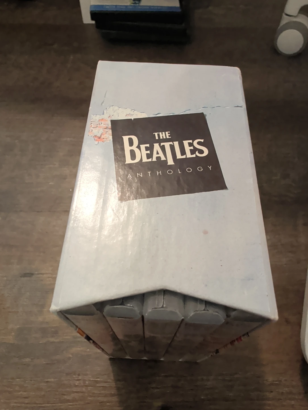 The Beatles Anthology DVD Box Set - photo 3