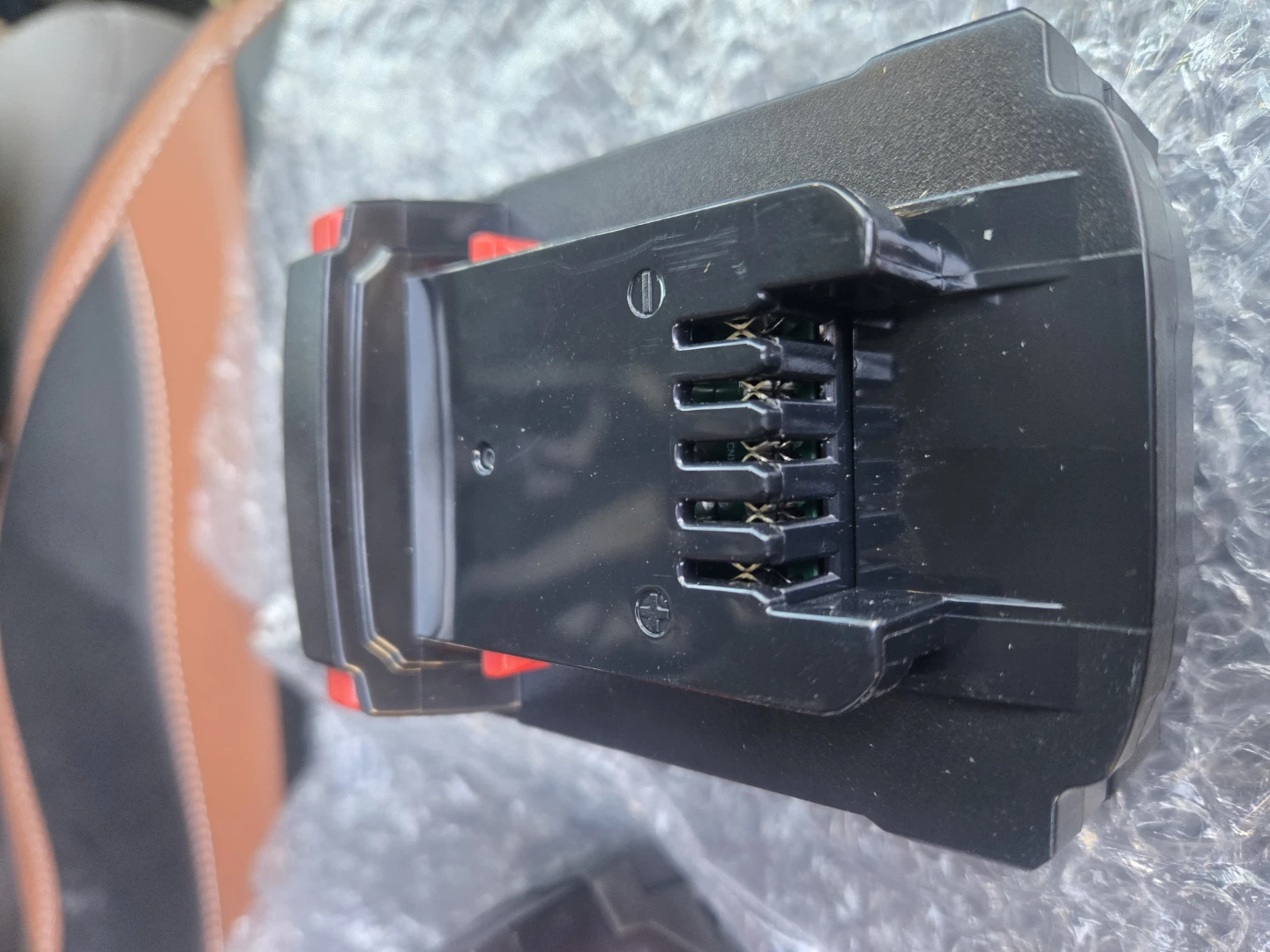 2x Lithium 18V 8.0 Ah Milwaukee Batteries - photo 3