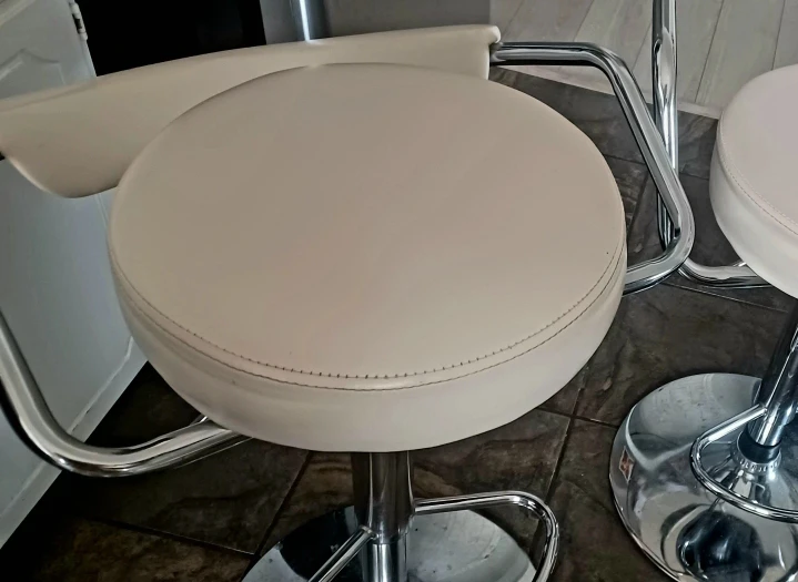 Adjustable 2 Bar Stools- Cream Faux Leather & Chrome - photo 3