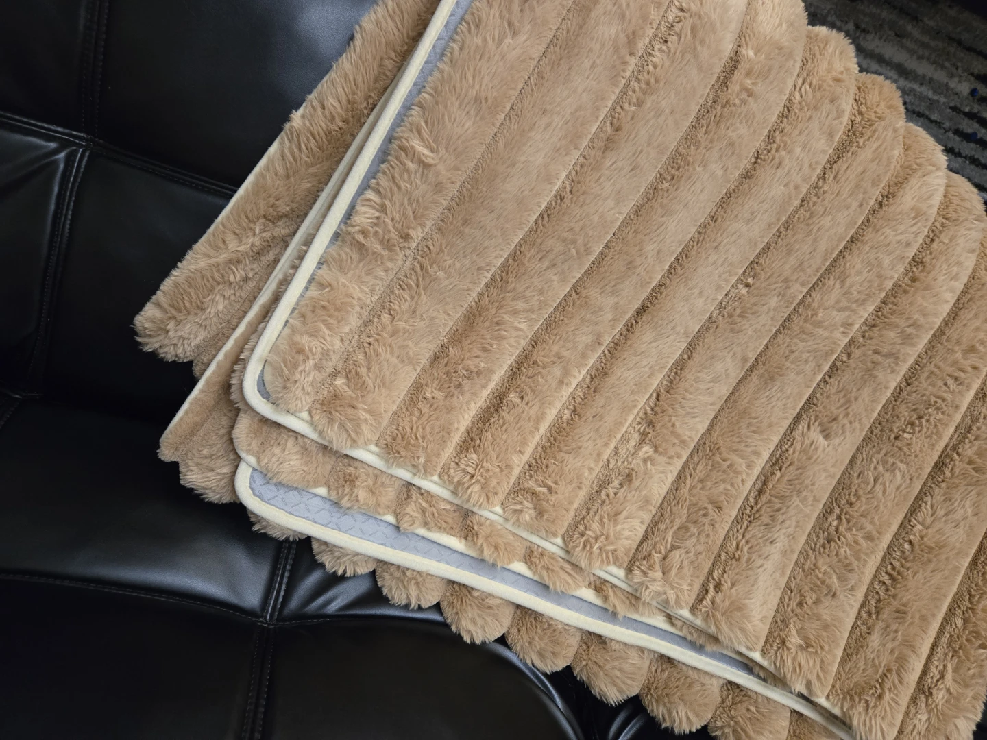 Suuuper Soft Striped Plush Rug 5'x8'
