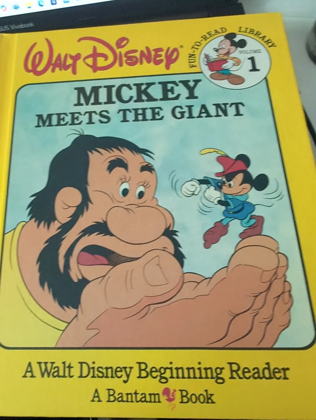 Walt Disney Mickey Meets the Giant Fun-to-Read Vol 1 Book
