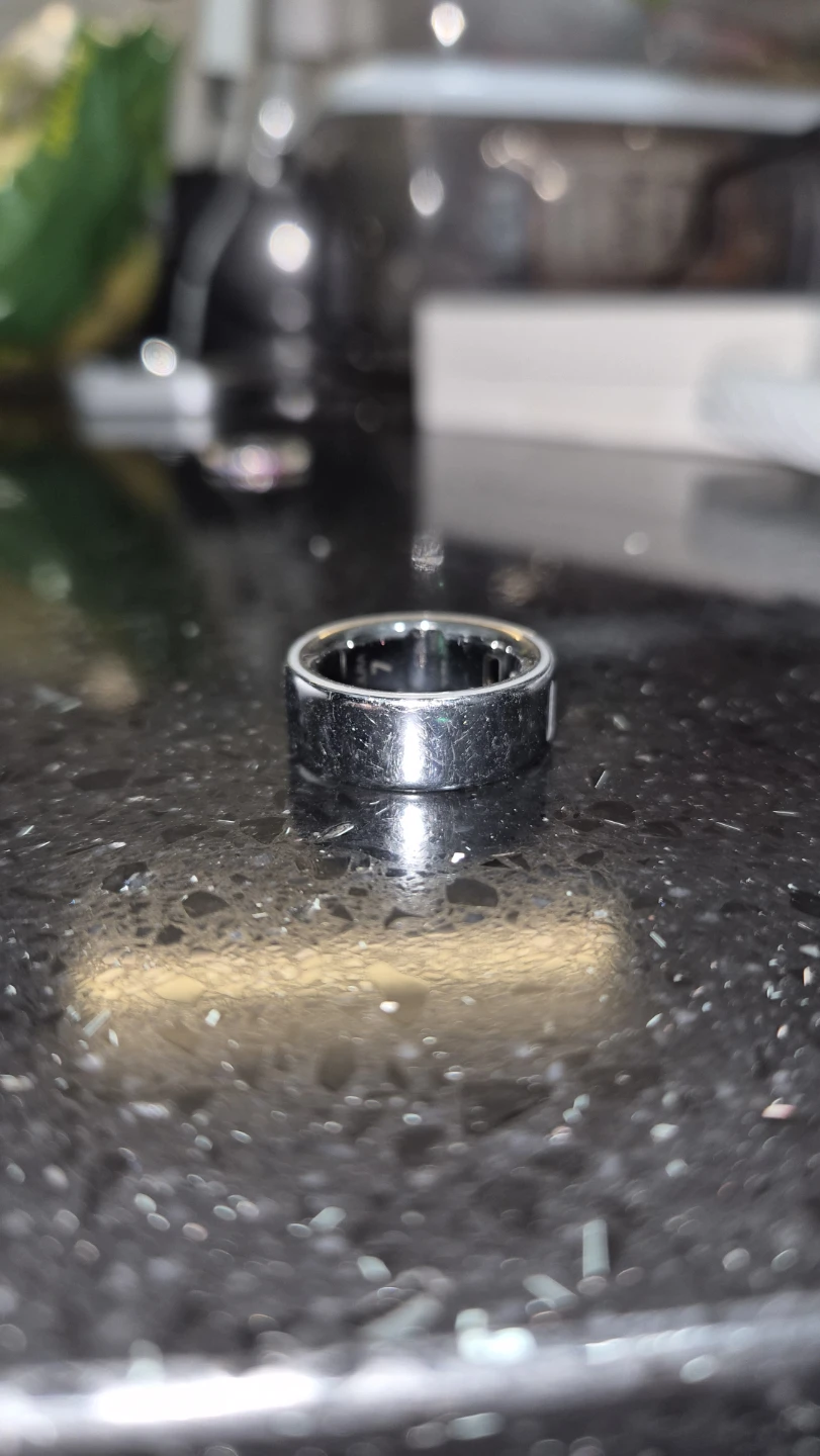 Oura Ring Gen 4 (Silver) with Charger - photo 3