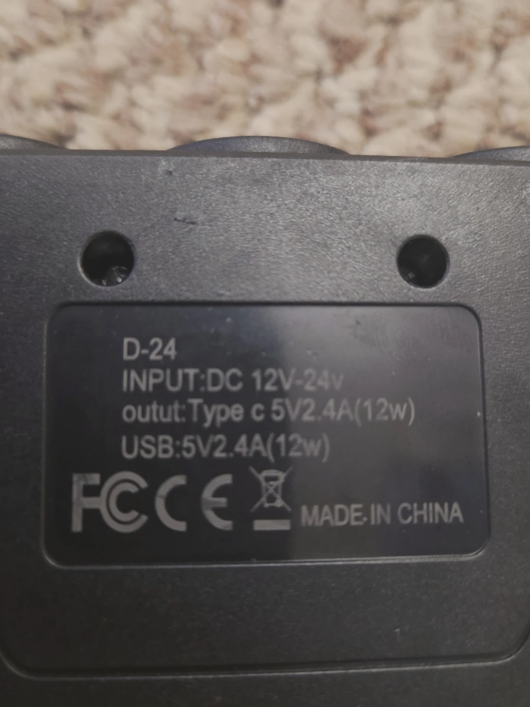 120W Car Charger with USB-C and USB-A Ports - photo 4