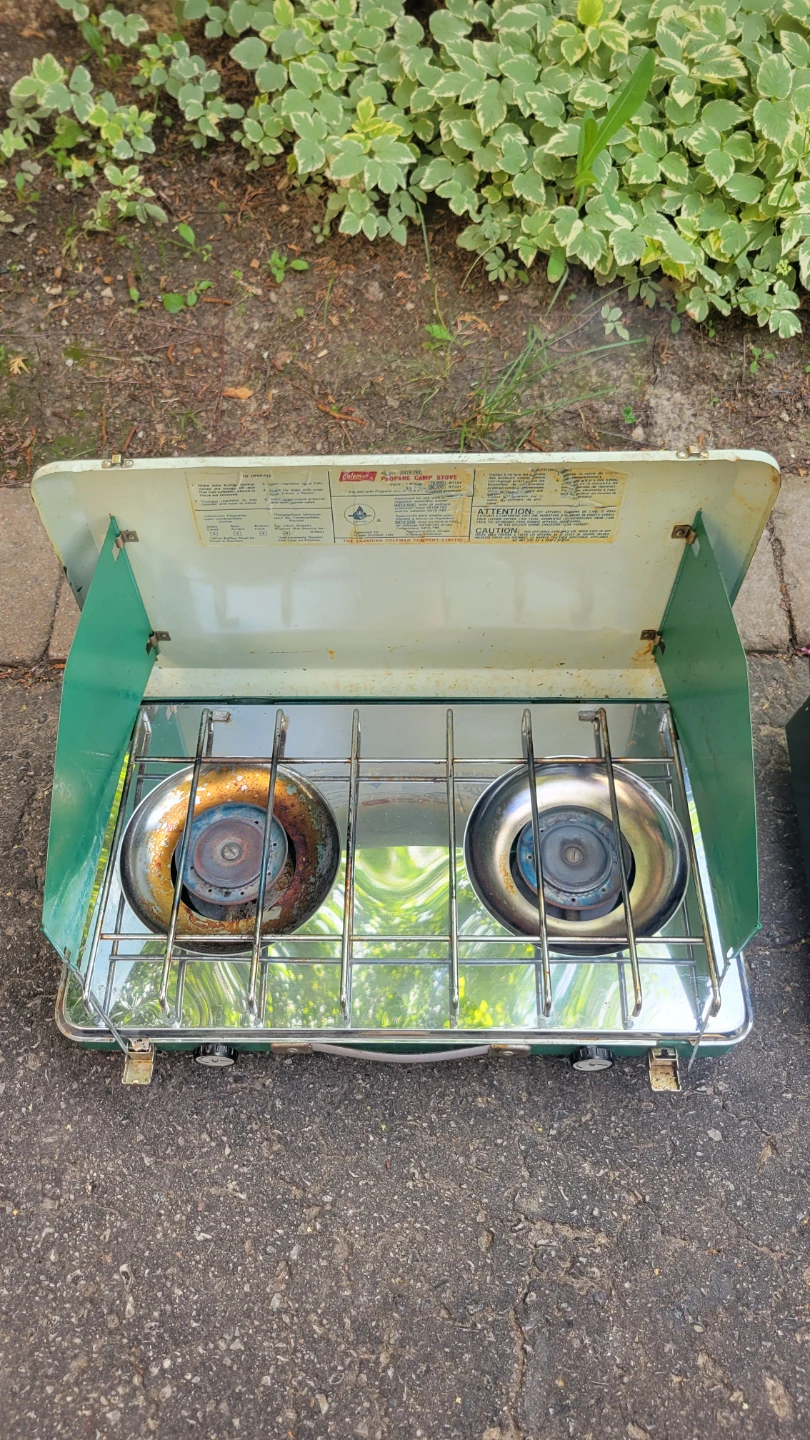 Coleman & OZARK TRAIL 2-Burner Stove - photo 3