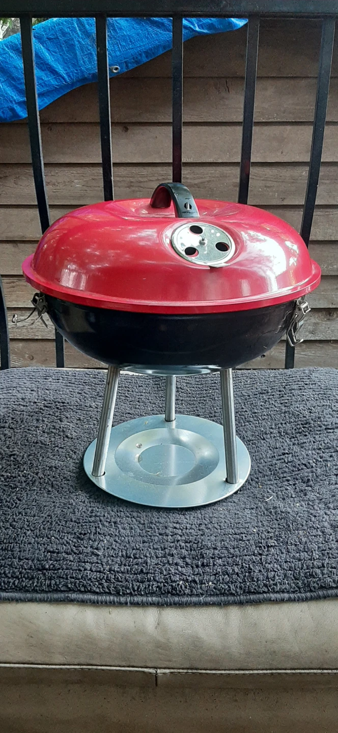 Red and Black Portable Kettle BBQ Grill
