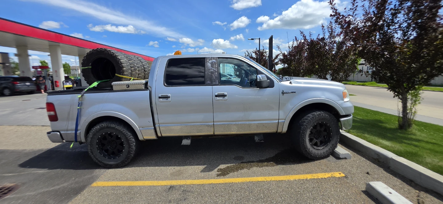 Lincoln Mark LT Truck 4x4 - photo 3