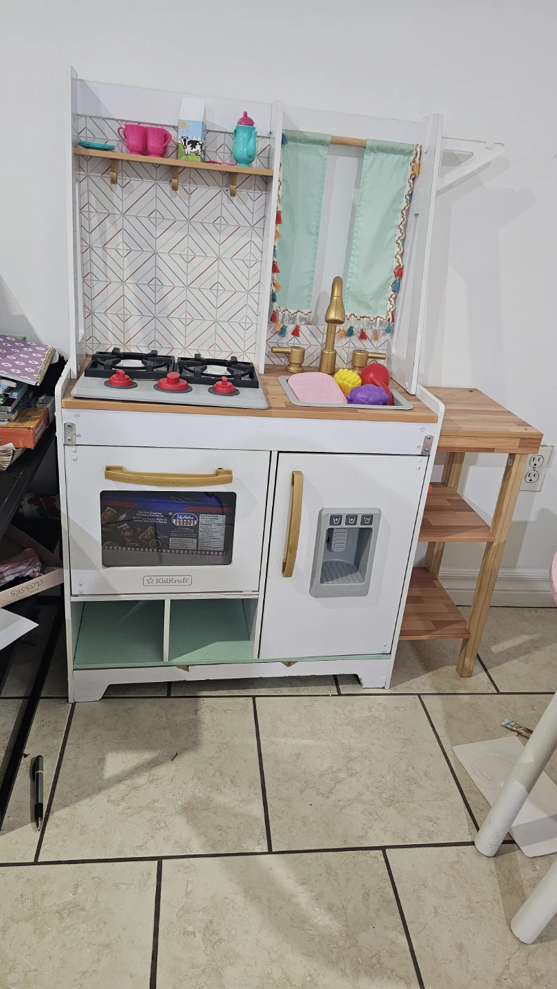 KidKraft Play Kitchen with Gabby's Dollhouse Playsets - photo 3