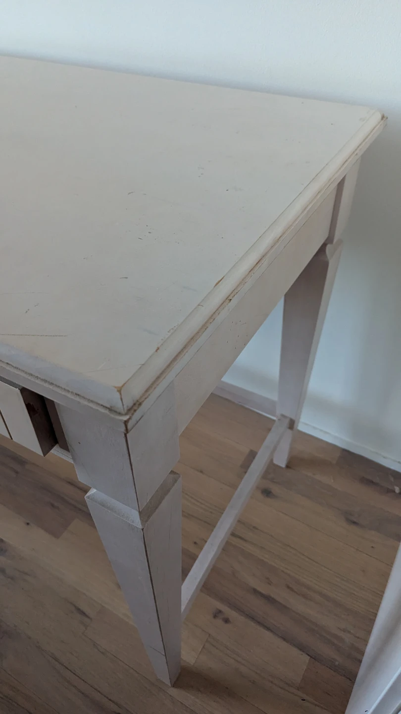 Light pink desk/tv stand - photo 5