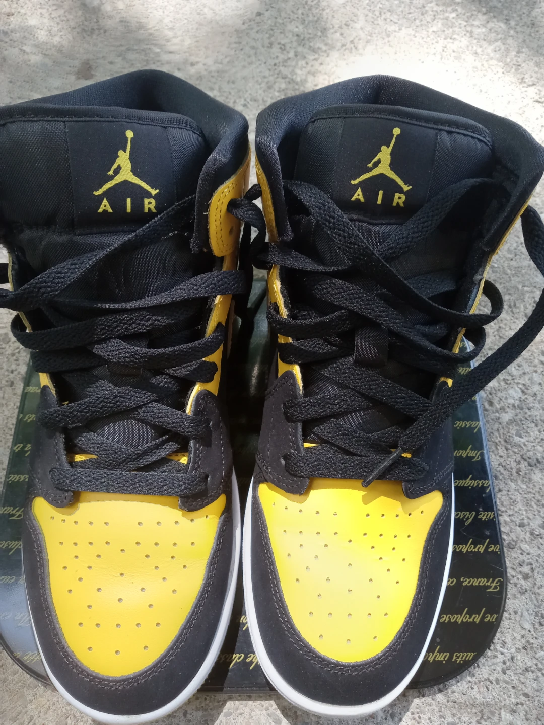 Air Jordan 1 Mid Yellow Black Sneakers