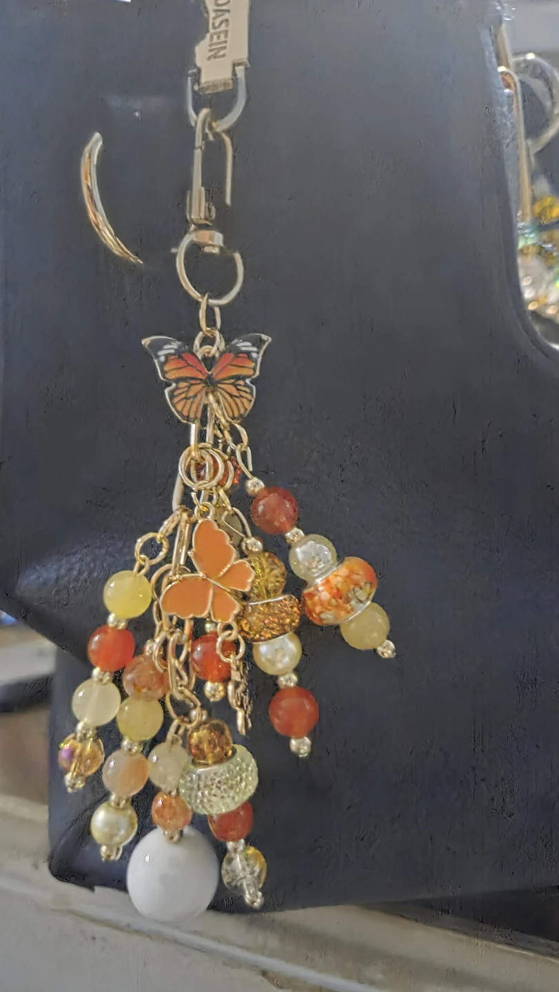 Butterfly Beaded Charm Keychain - photo 3