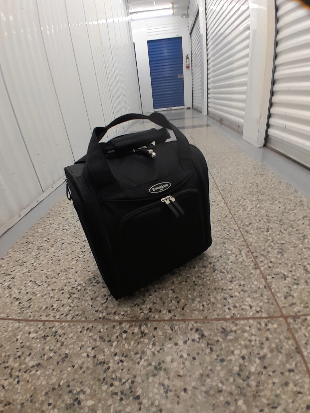 Samsonite Black Carry-On Bag Portable 35 x 32 CM