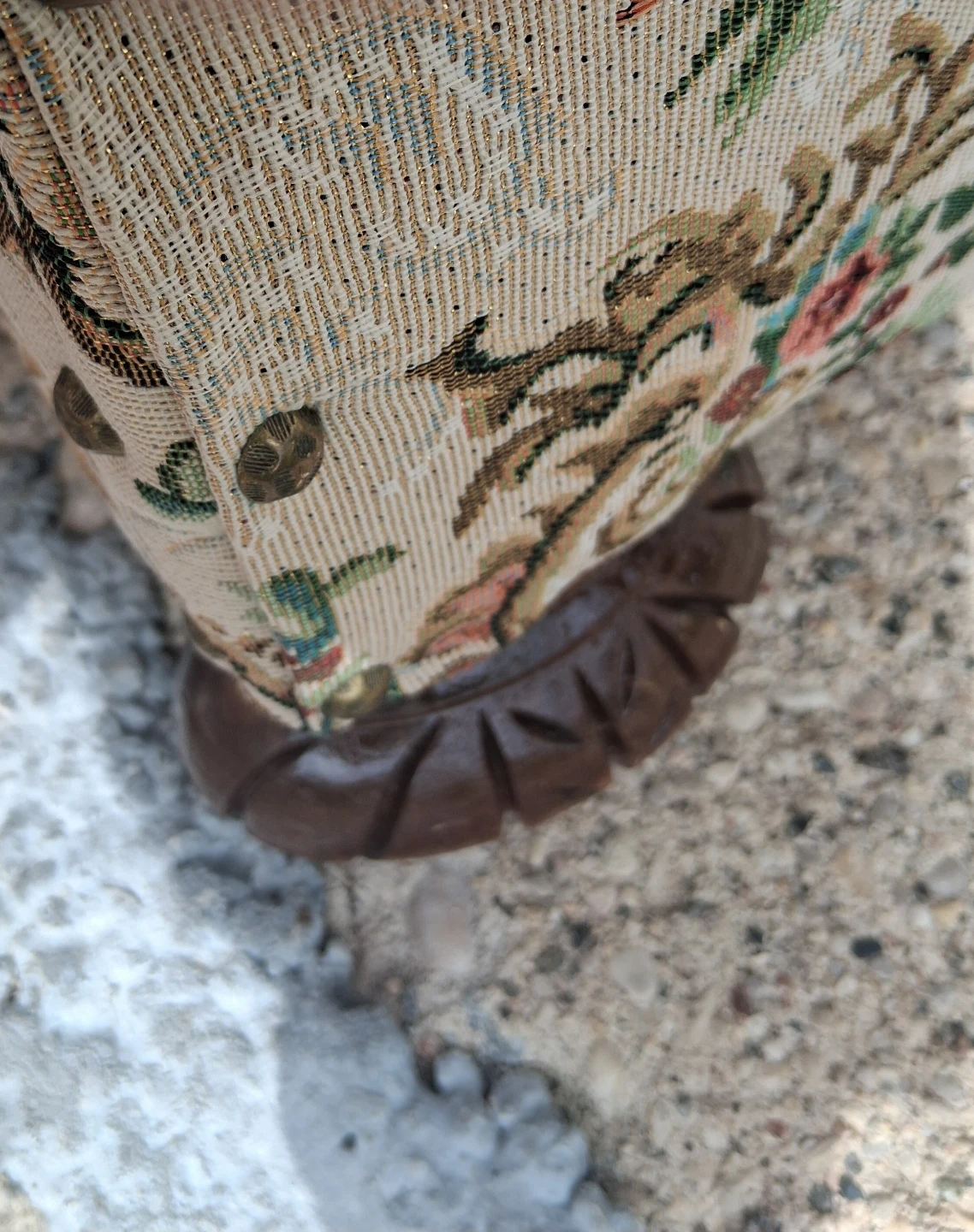 1940s vintage Floral Ottoman Footstool - photo 5