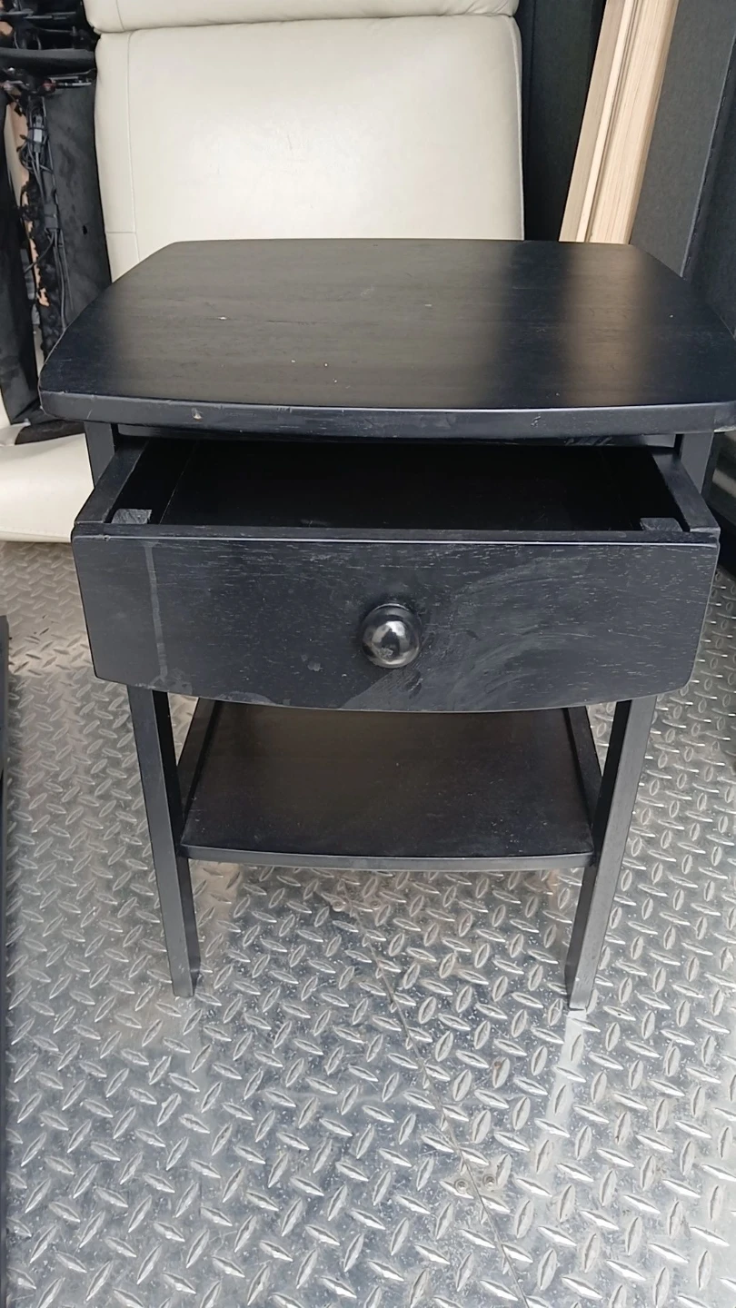 Night stand