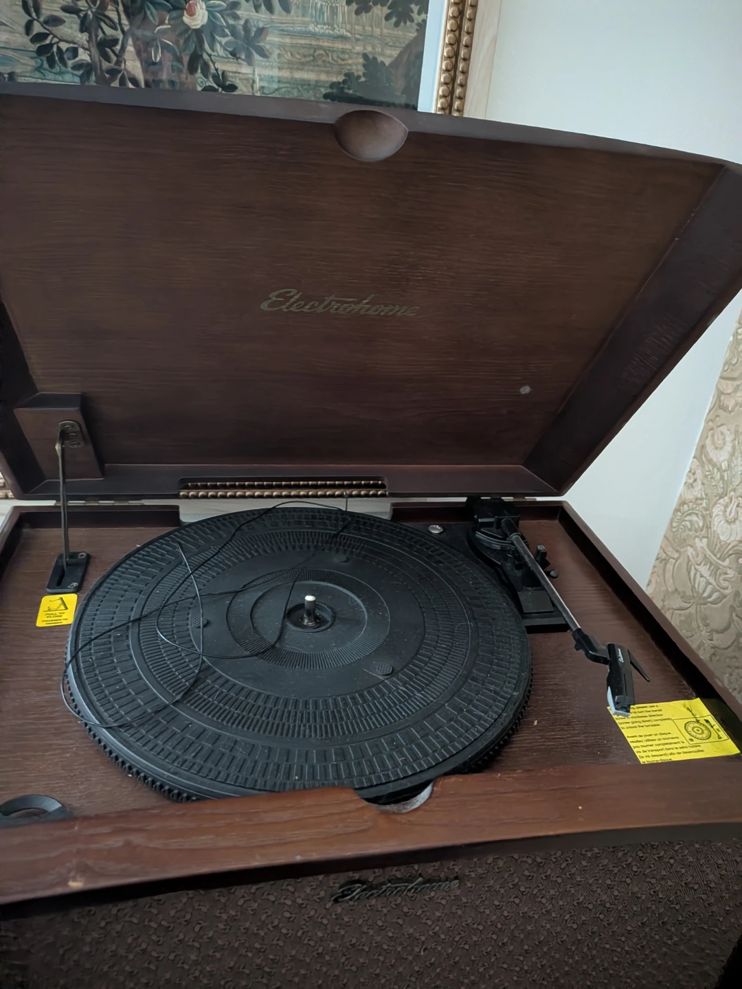 Electrohome Record Player Turntable - photo 4