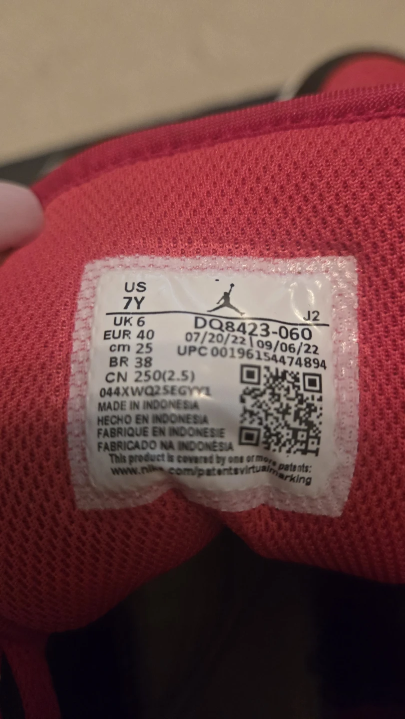 Air Jordan 1 Mid (GS) Youth Sneakers - photo 3