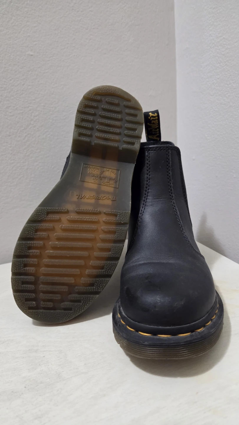Dr. Martens Black Leather Chelsea Boots - photo 3